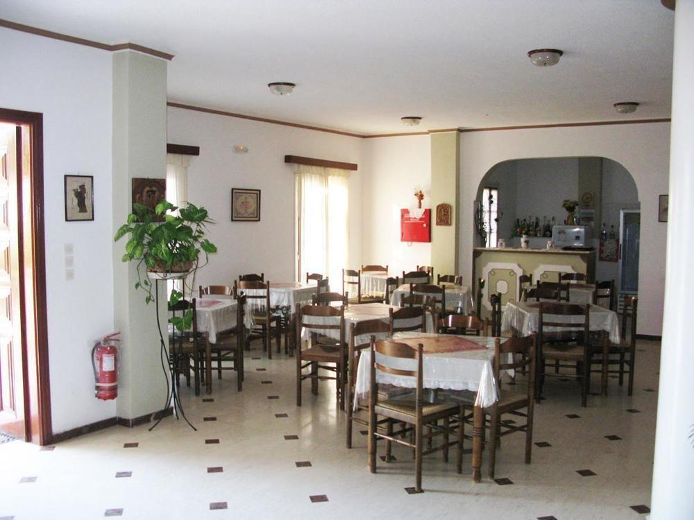 Hotel Adonis (Adults Only) Kamari  Ngoại thất bức ảnh