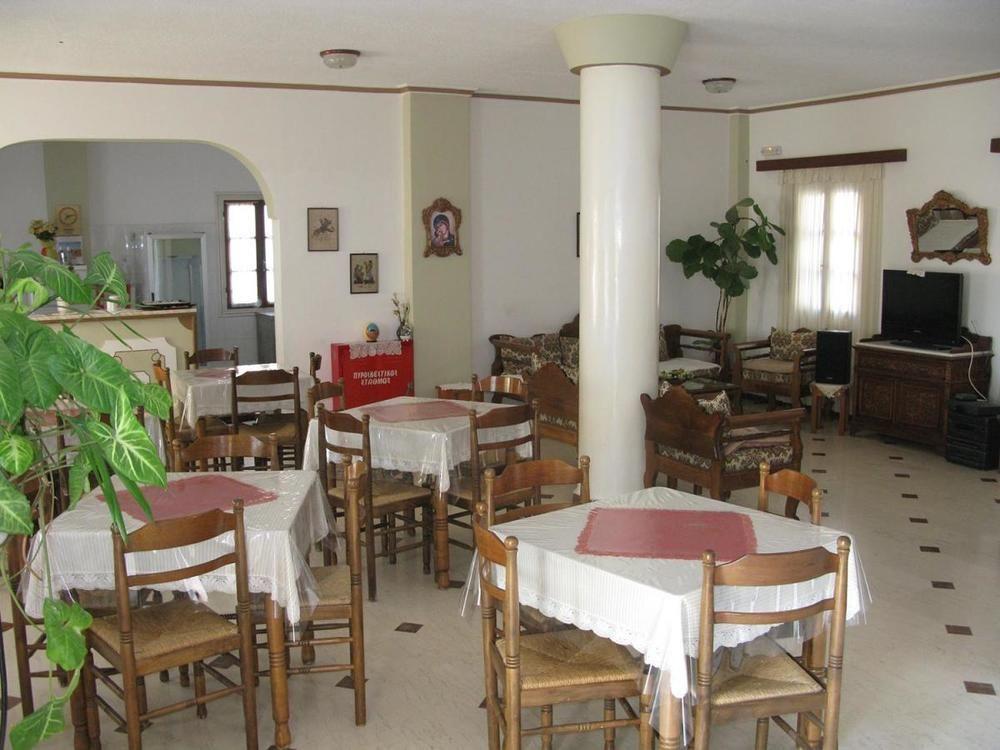 Hotel Adonis (Adults Only) Kamari  Ngoại thất bức ảnh