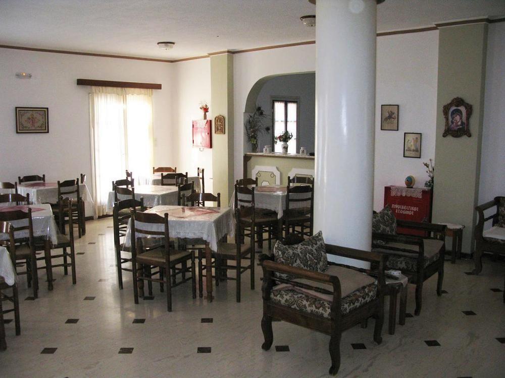 Hotel Adonis (Adults Only) Kamari  Ngoại thất bức ảnh