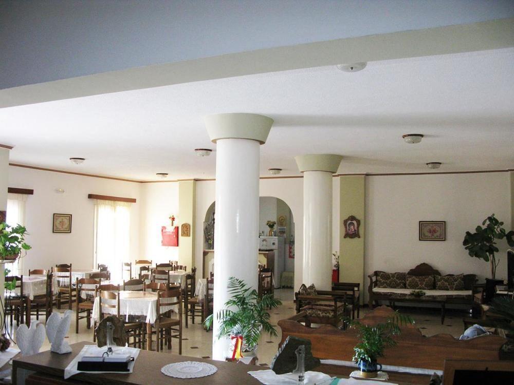 Hotel Adonis (Adults Only) Kamari  Ngoại thất bức ảnh